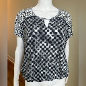 Patterned Keyhole Top